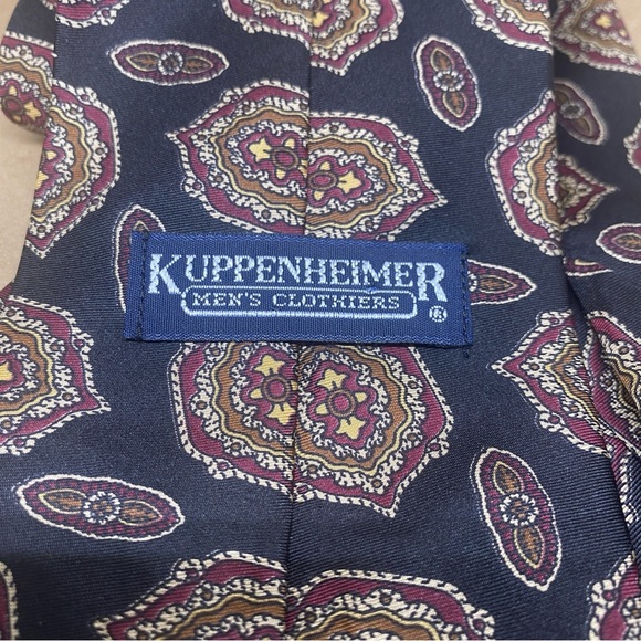 Vintage Kuppenheimer 100% Silk Men’s Necktie Red Floral Patterns & Black - Picture 2 of 4